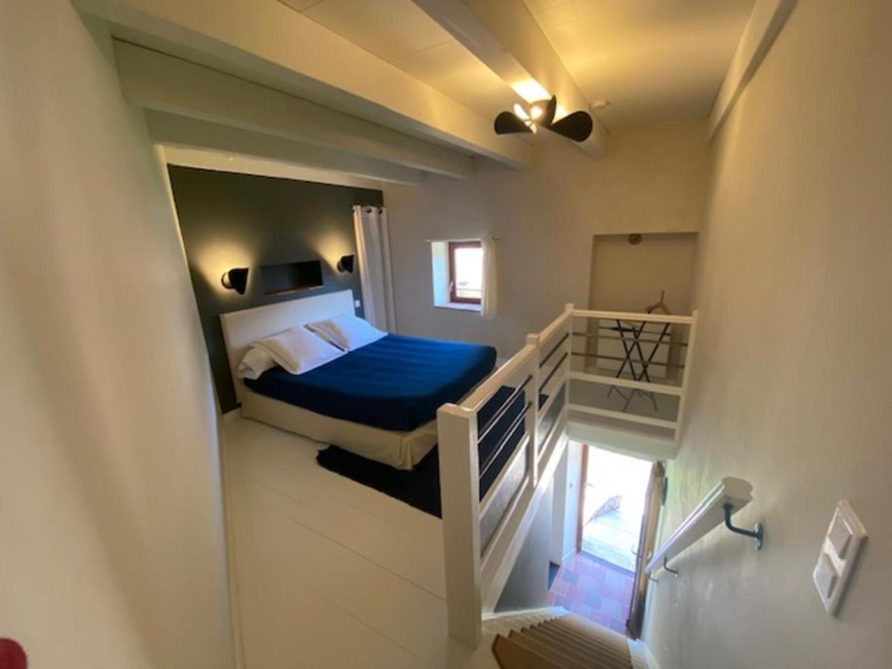 Les Caselles, Et 4* Saint-Beauzely