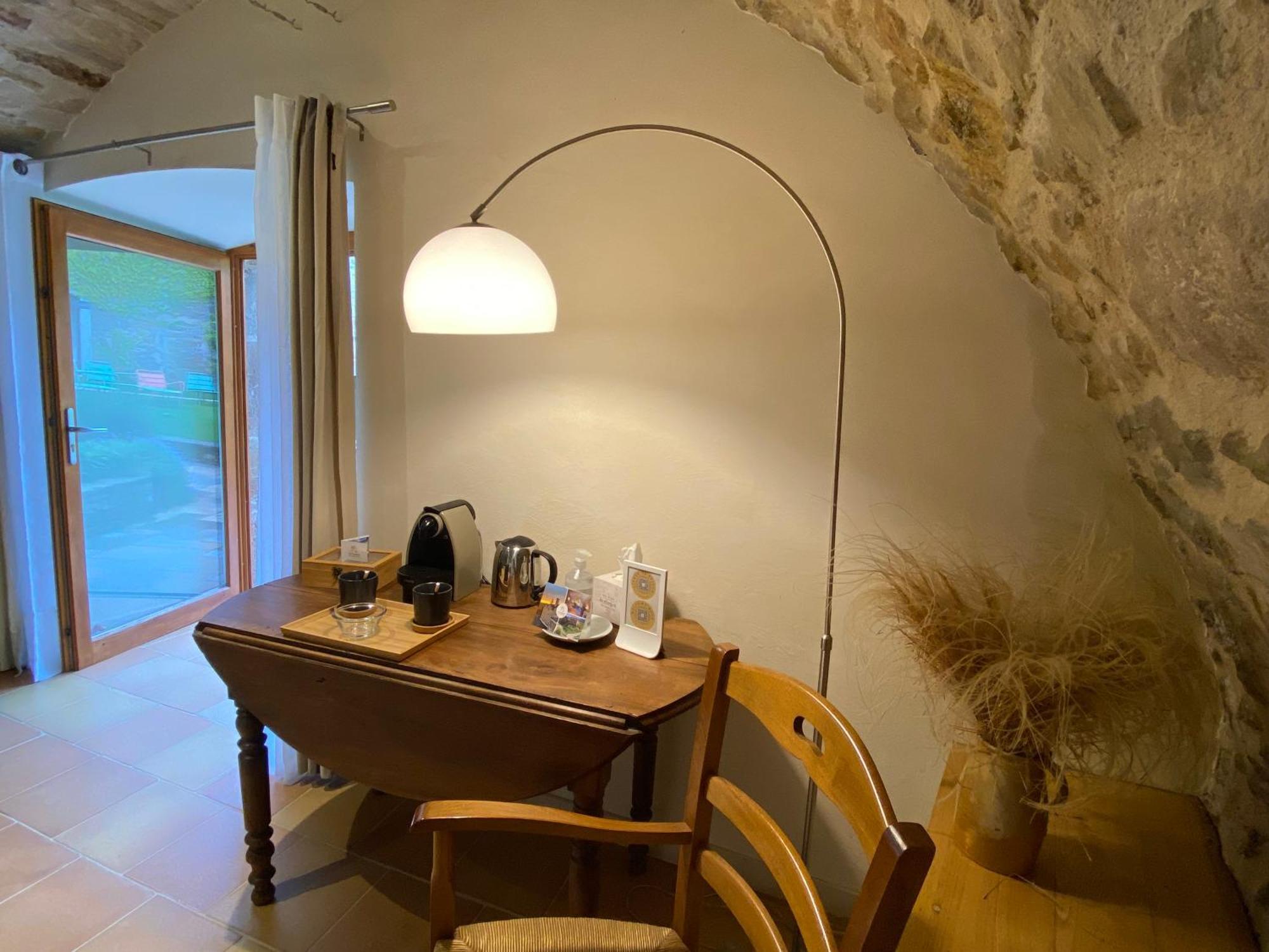 Les Caselles, Et 4* Saint-Beauzely