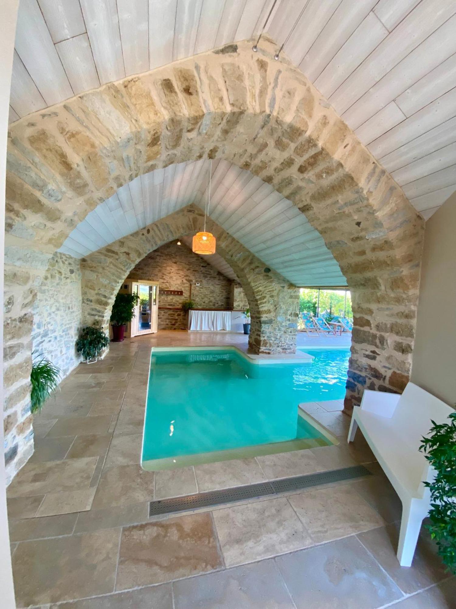 Guest house Les Caselles, Et 4*