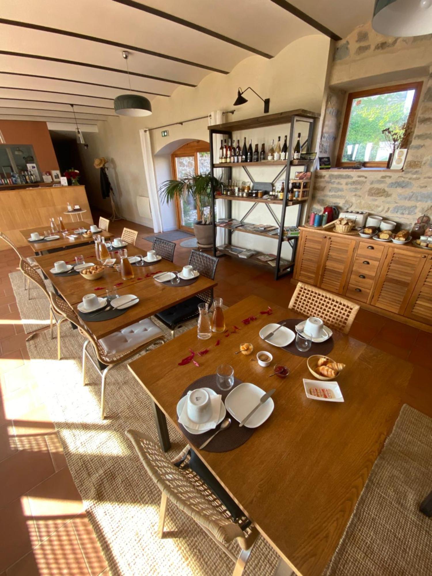 Les Caselles, Et 4* Saint-Beauzely