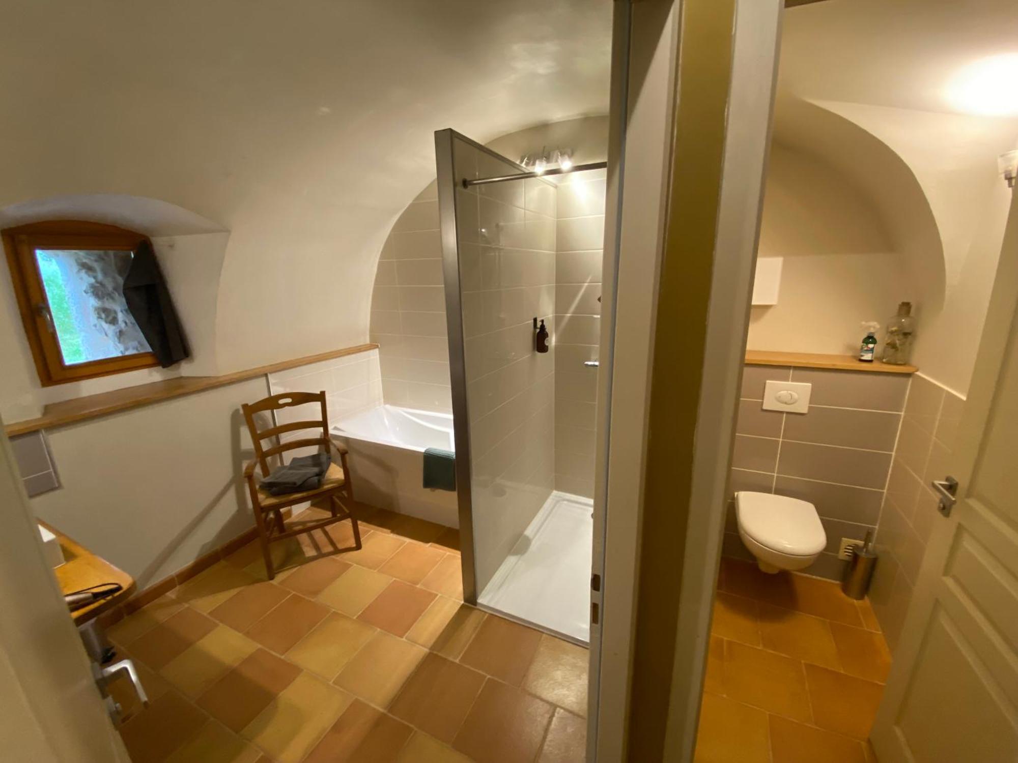 Les Caselles, Et 4*